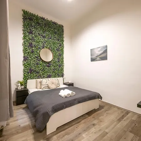 & Cozy Superior Terez Boulevard Apartment *